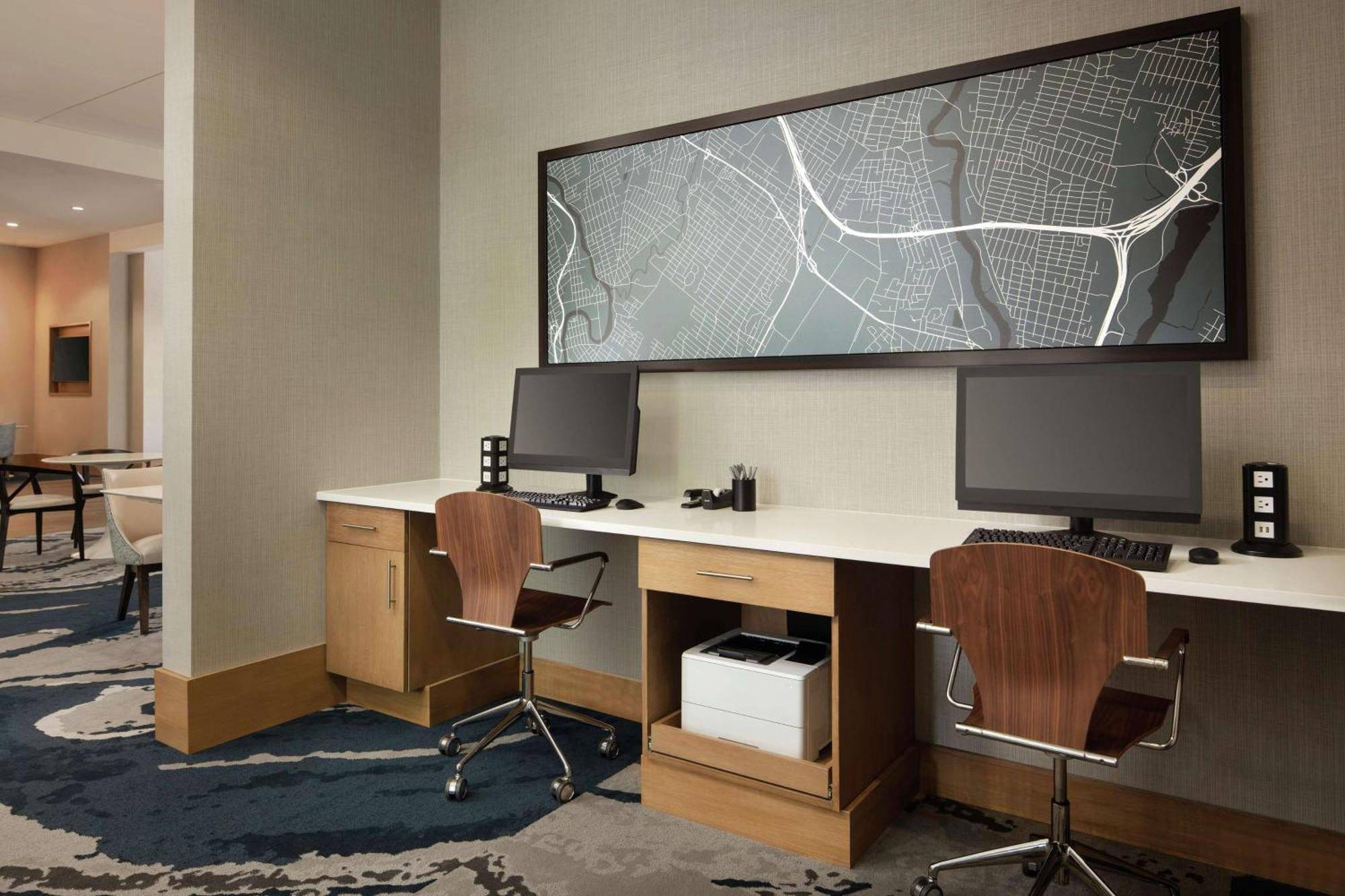 Hampton Inn & Suites Teaneck/Glenpointe Ngoại thất bức ảnh