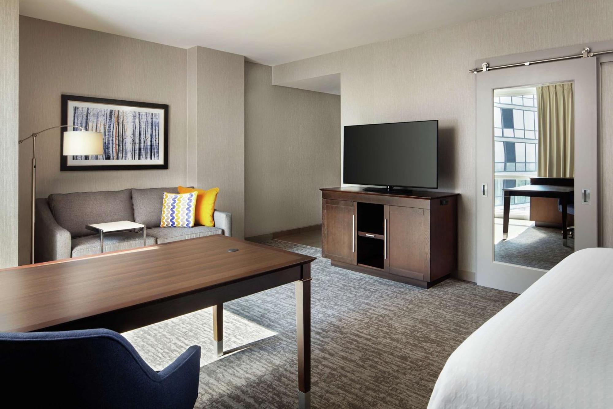 Hampton Inn & Suites Teaneck/Glenpointe Ngoại thất bức ảnh