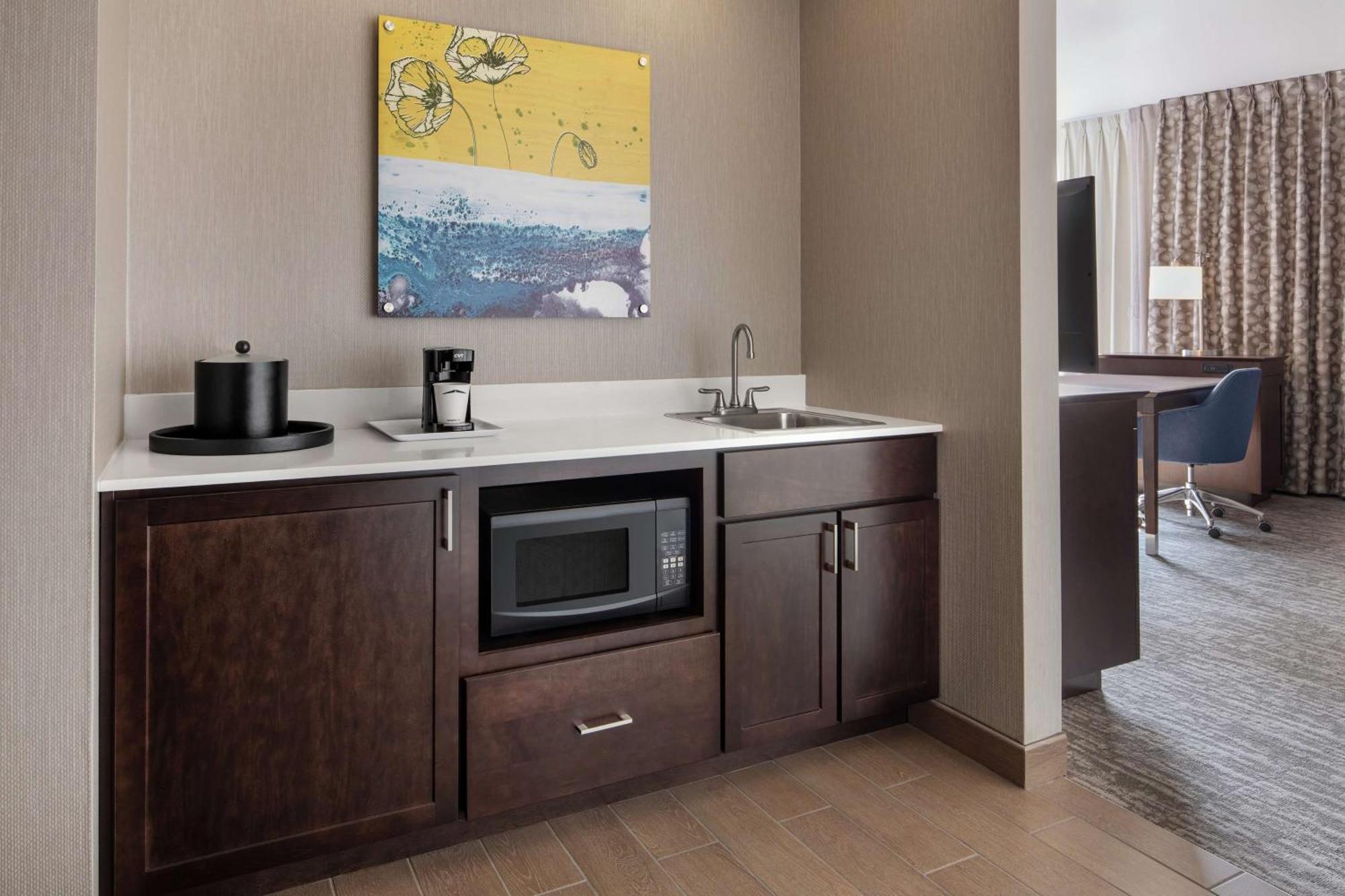 Hampton Inn & Suites Teaneck/Glenpointe Ngoại thất bức ảnh